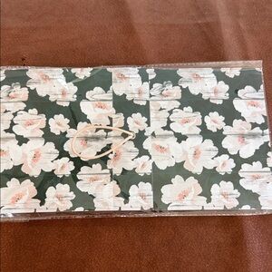 Floral photo album with Pink and White Blooms